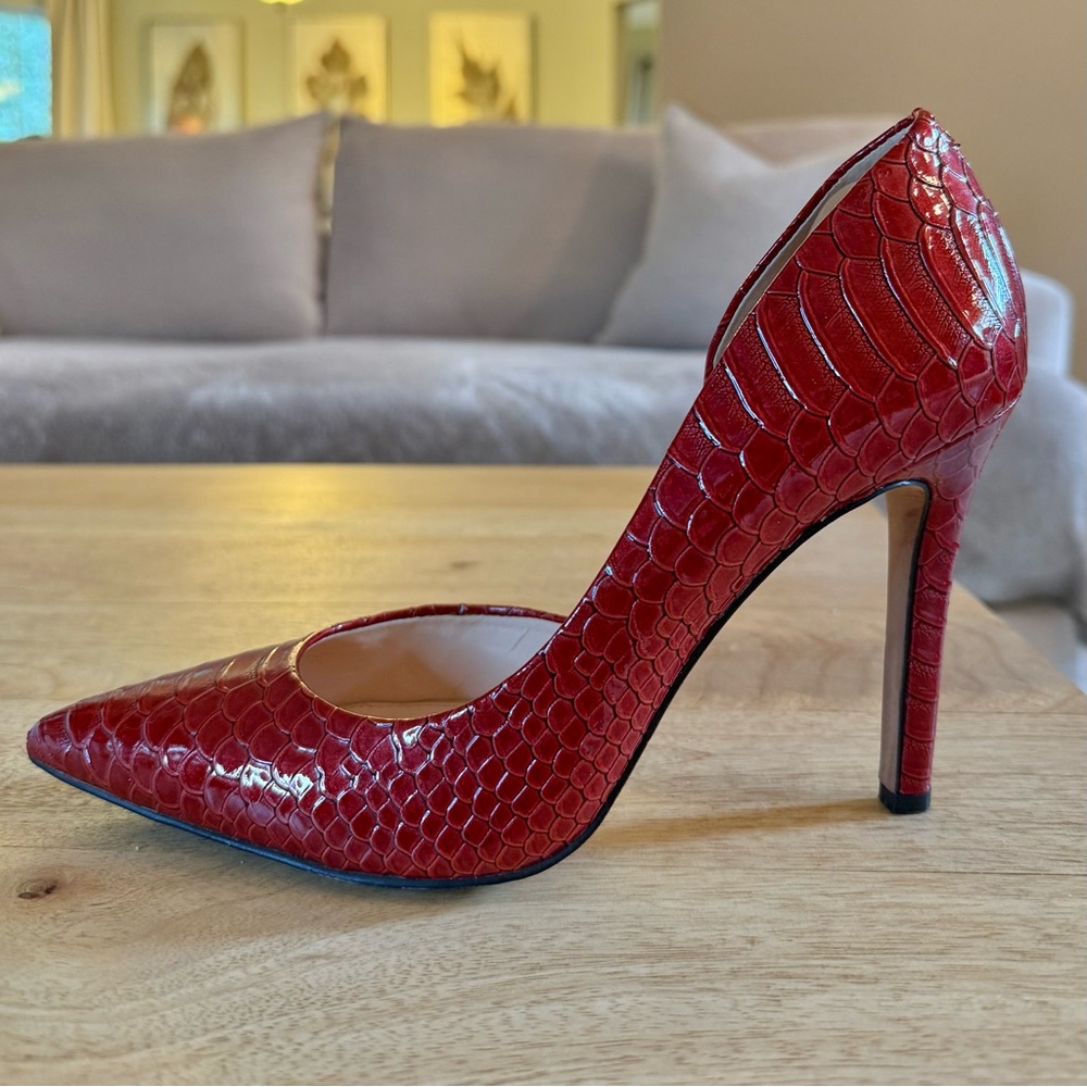 Jessica Simpson Bold Red Embossed Pumps